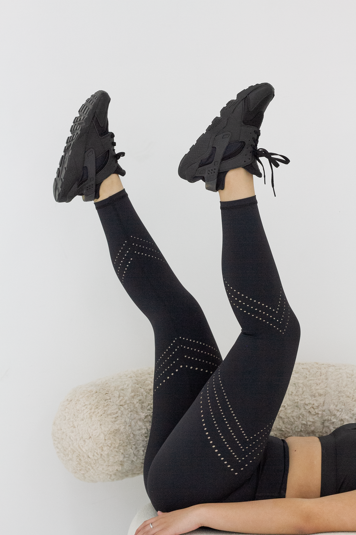 Seamless Perforated Leggings in Black  Activewear fashion, Leggings, Long  leggings